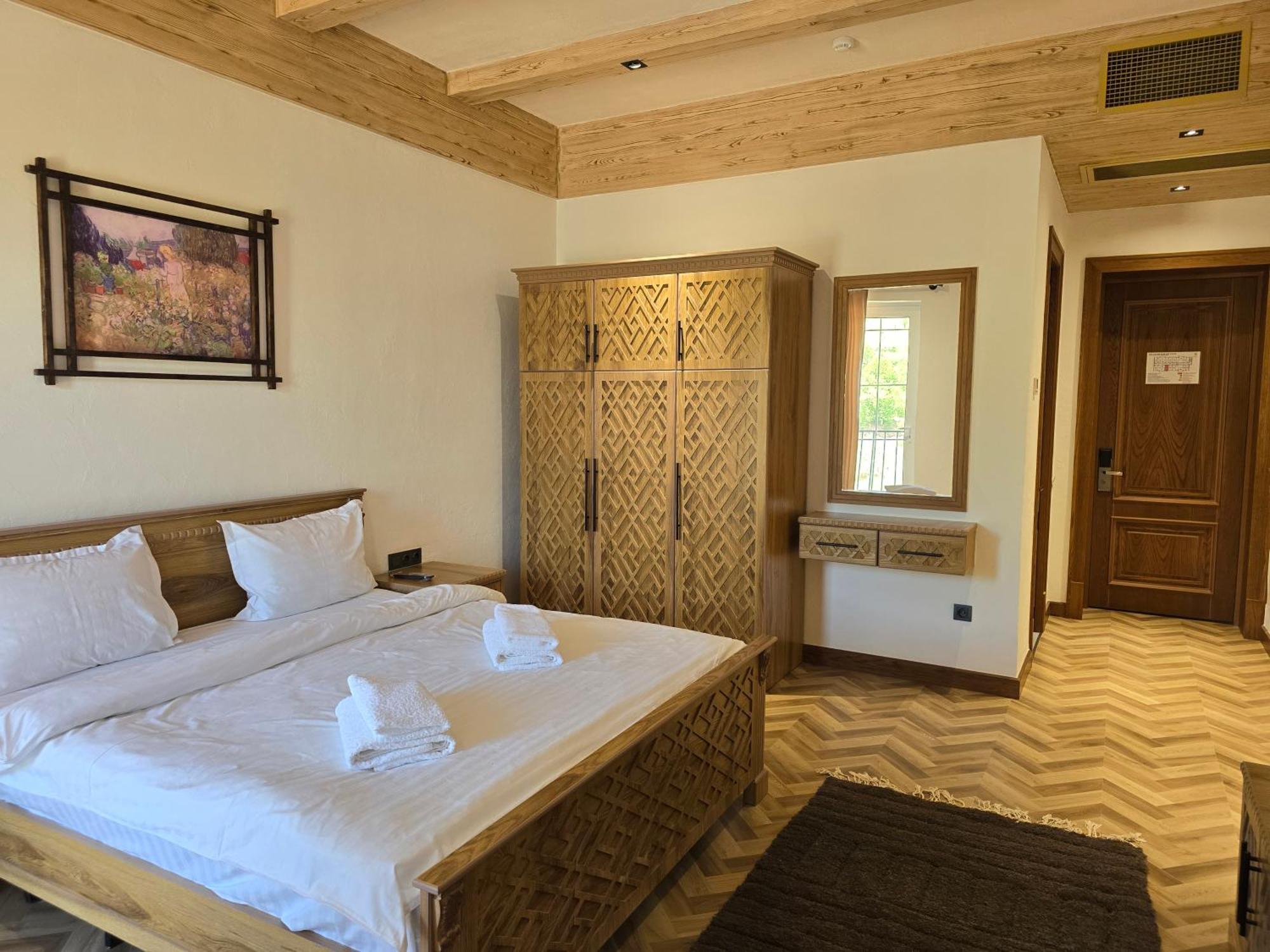 Pana Hotel Gazalkent 外观 照片